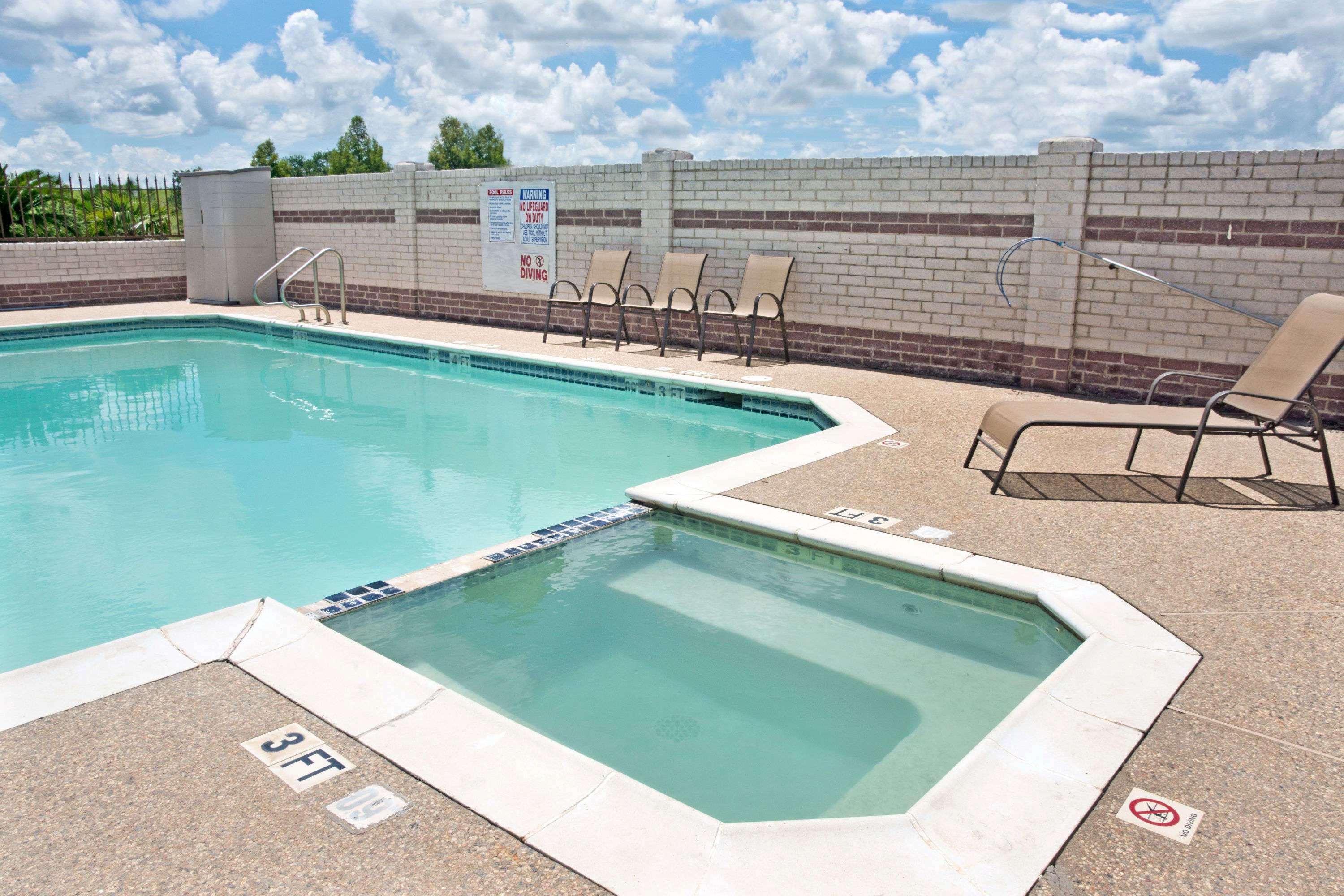 Days Inn By Wyndham El Campo Tx Exteriér fotografie